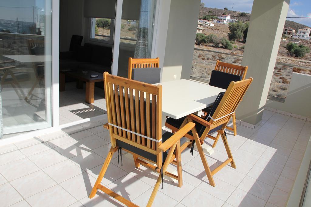 Holiday Luxury Villas Каламаки Экстерьер фото